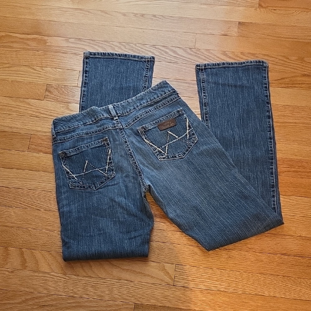 Wrangler Indigo Straight Leg Women's Jeans